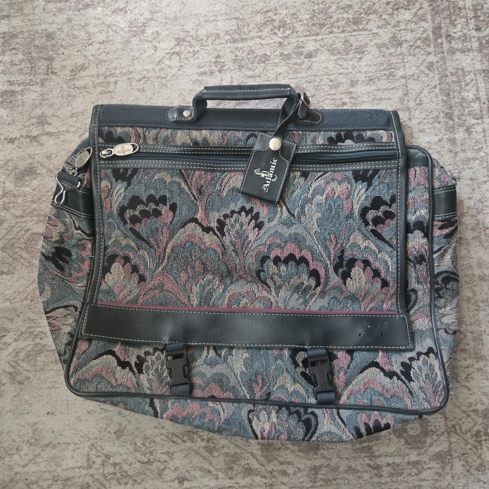 Vintage Atlantic Small Floral Travel Bag Grannycore